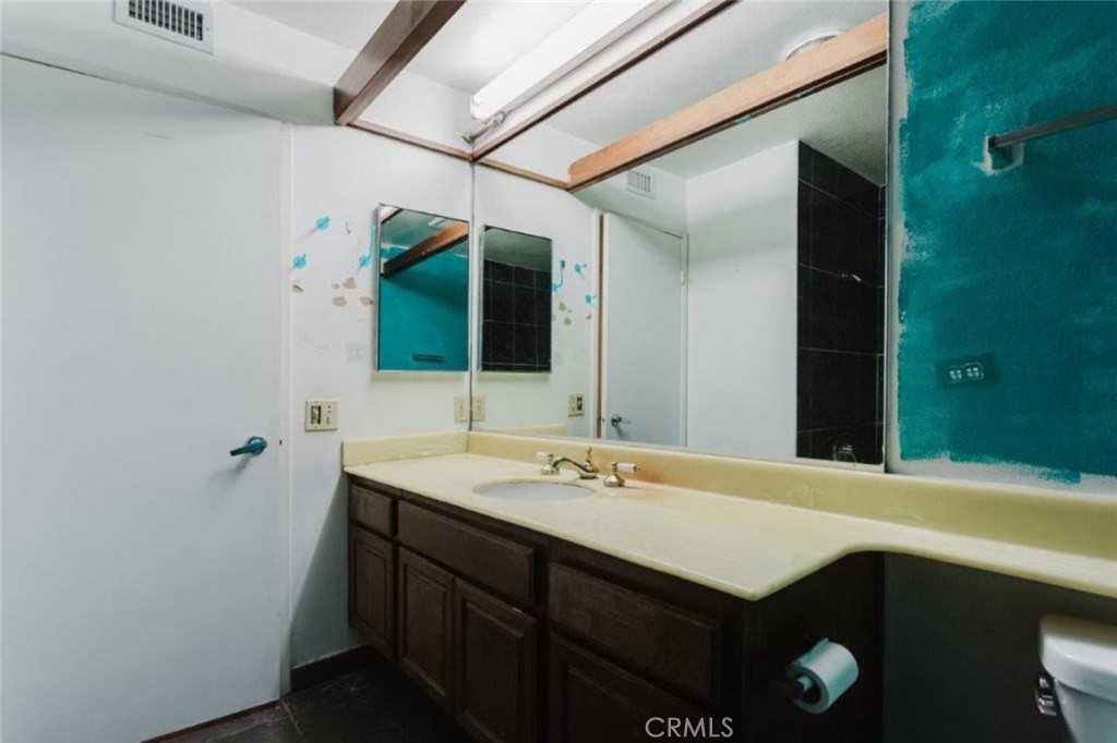 750 S Spaulding Avenue 215 Property Photo 29