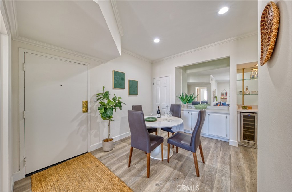 1665 Federal Avenue 302 Property Photo 8