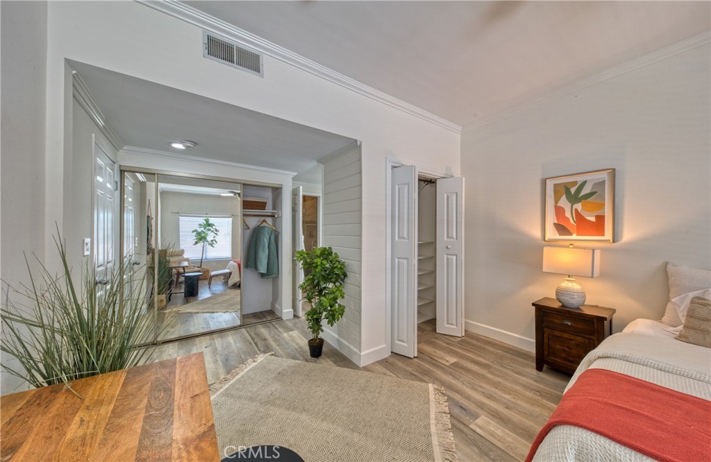 1665 Federal Avenue 302 Property Photo 27