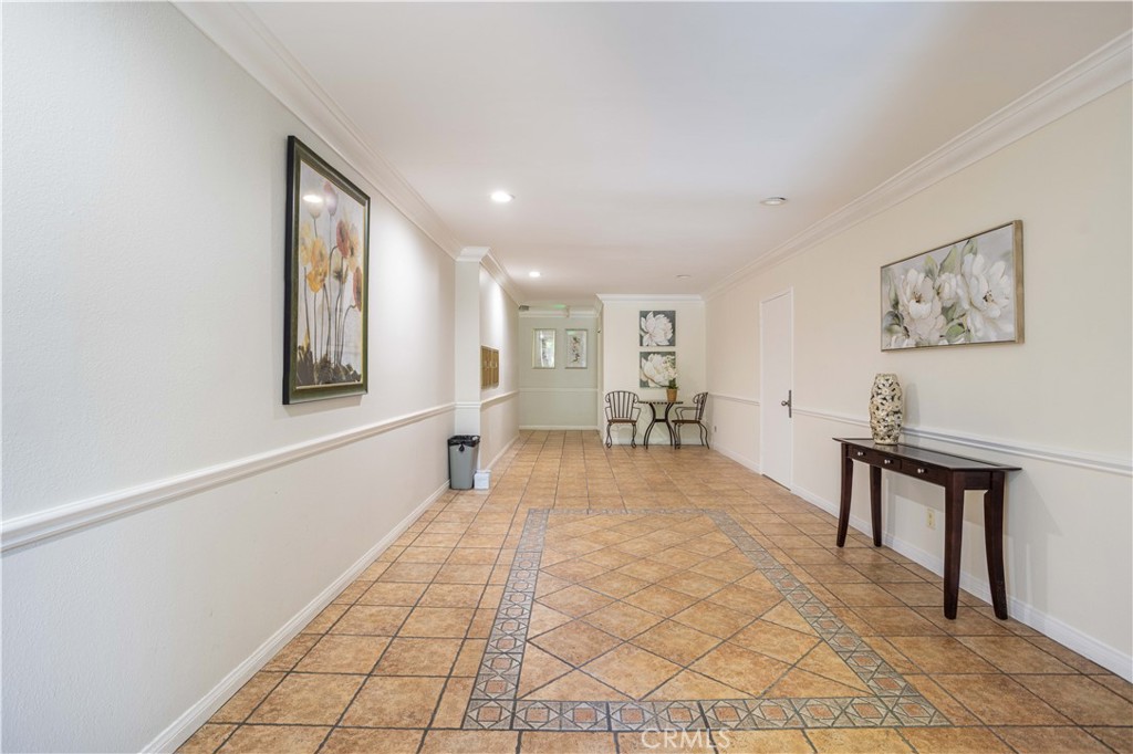 1665 Federal Avenue 302 Property Photo 36