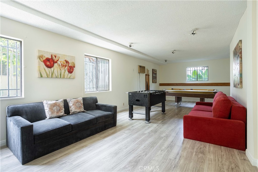 1665 Federal Avenue 302 Property Photo 37