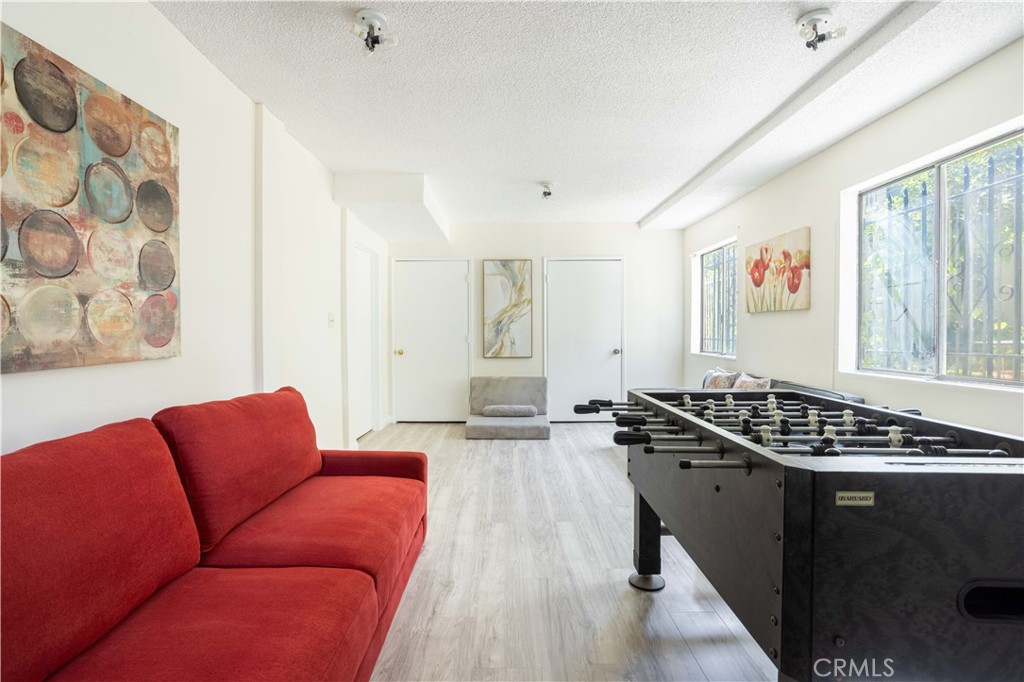 1665 Federal Avenue 302 Property Photo 39