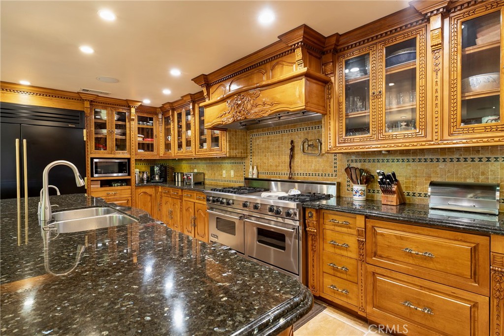 1144 Hermes Property Photo 4