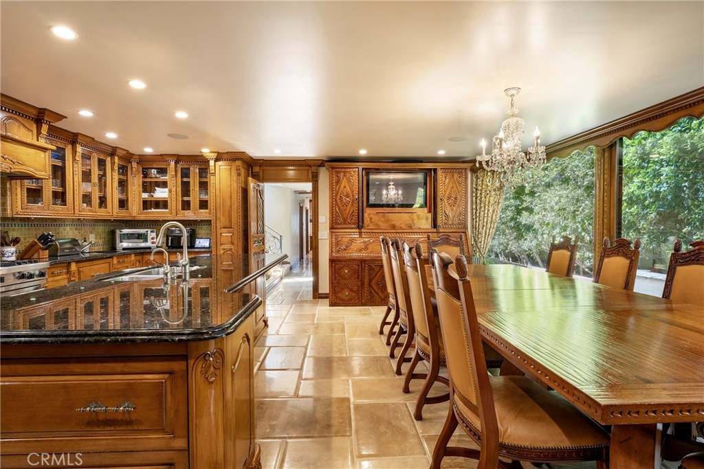 1144 Hermes Property Photo 6