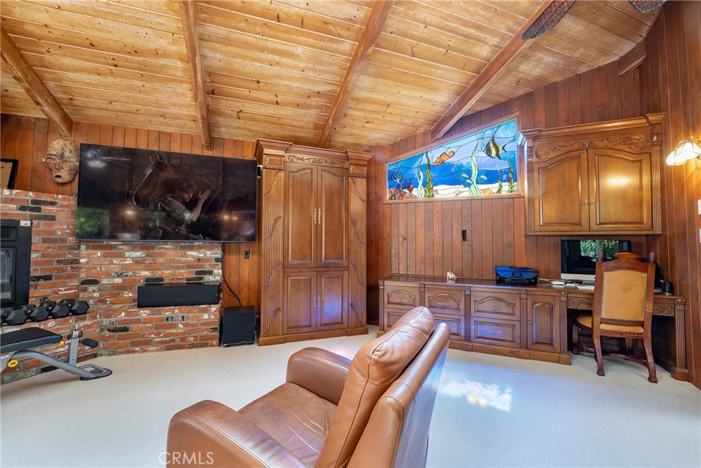 1144 Hermes Property Photo 23