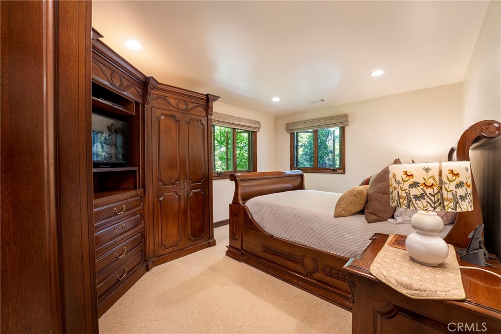 1144 Hermes Property Photo 32