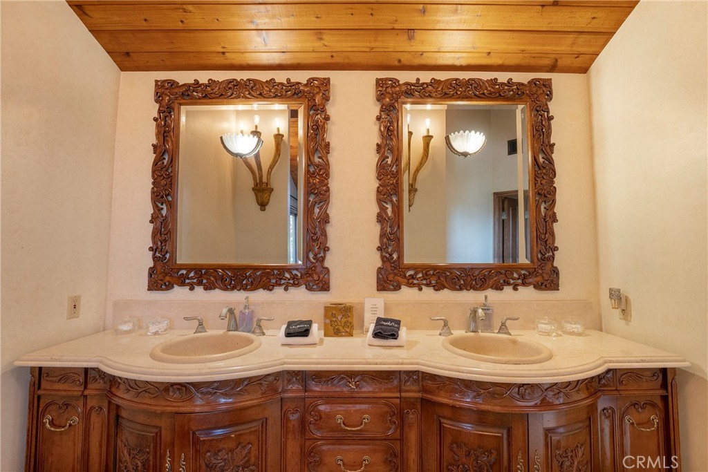 1144 Hermes Property Photo 48