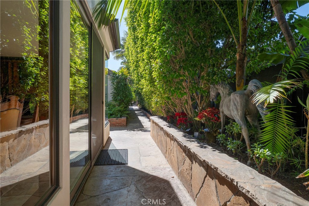 1144 Hermes Property Photo 64
