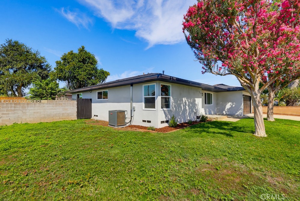 5105 Golden West Property Photo 3