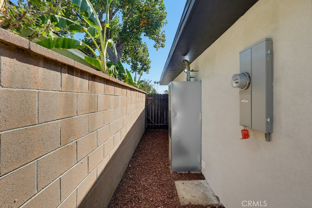 5105 Golden West Property Photo 56