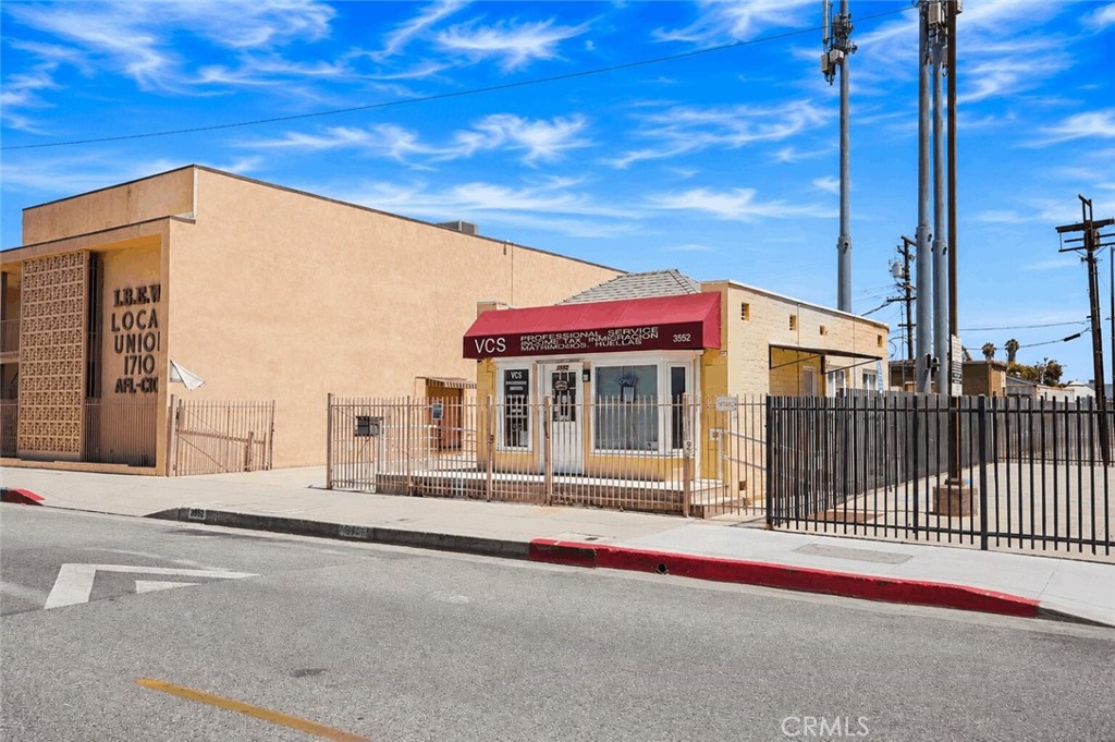 3552 Lexington Avenue Property Photo 1