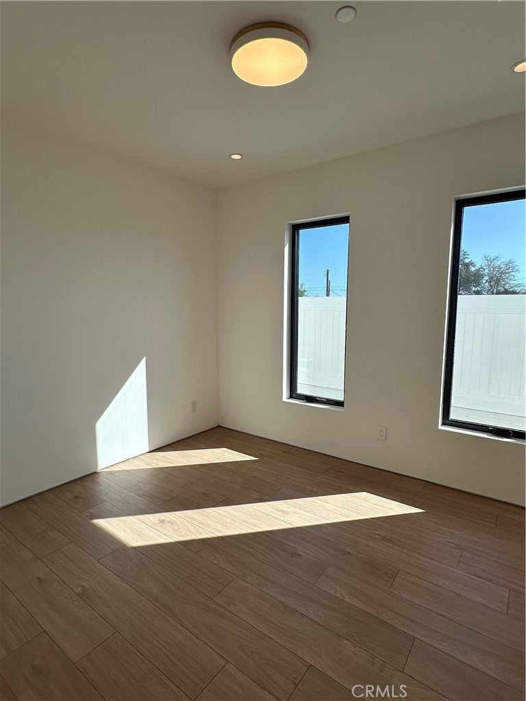 3279 Laurice Avenue Property Photo 18