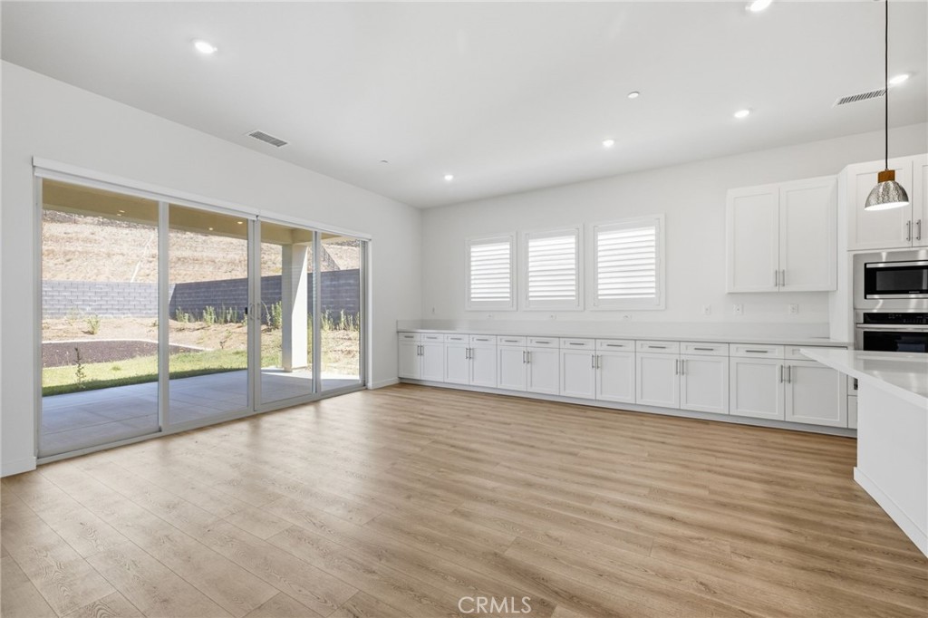 15842 Butterfly Drive Property Photo 13