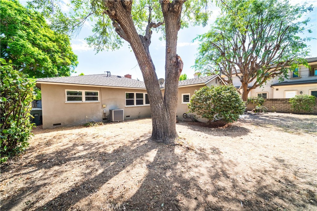 2231 Greenfield Property Photo 40