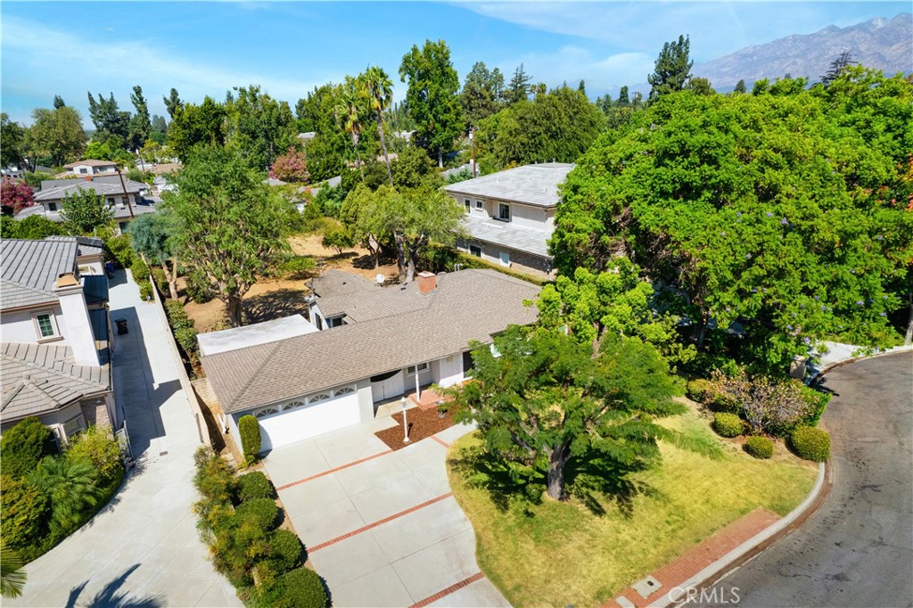 2231 Greenfield Property Photo 41
