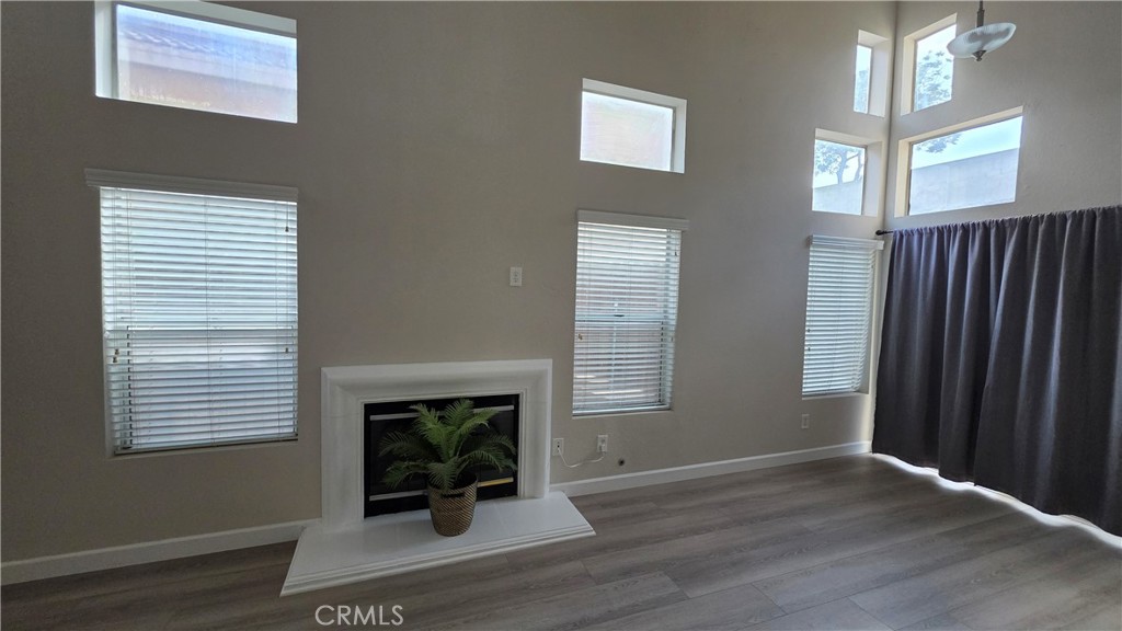 15577 Castellion Property Photo 6