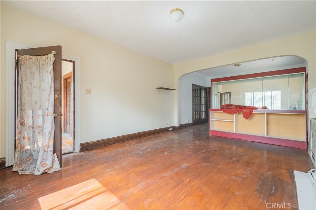 1427 Laveta Property Photo 15