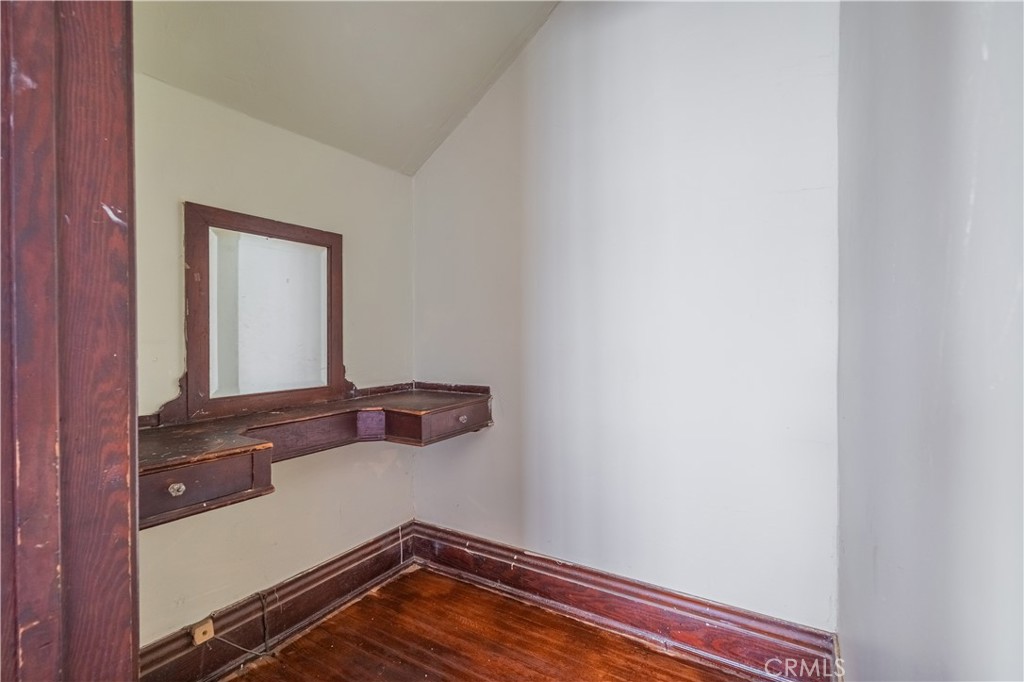 1427 Laveta Property Photo 22