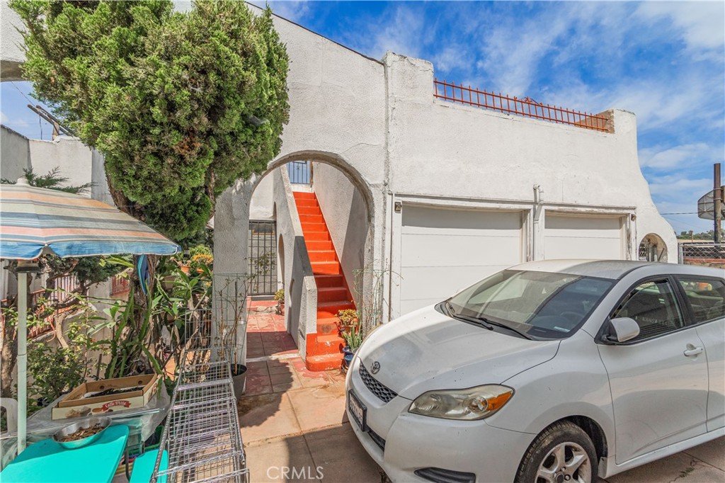 1427 Laveta Property Photo 42