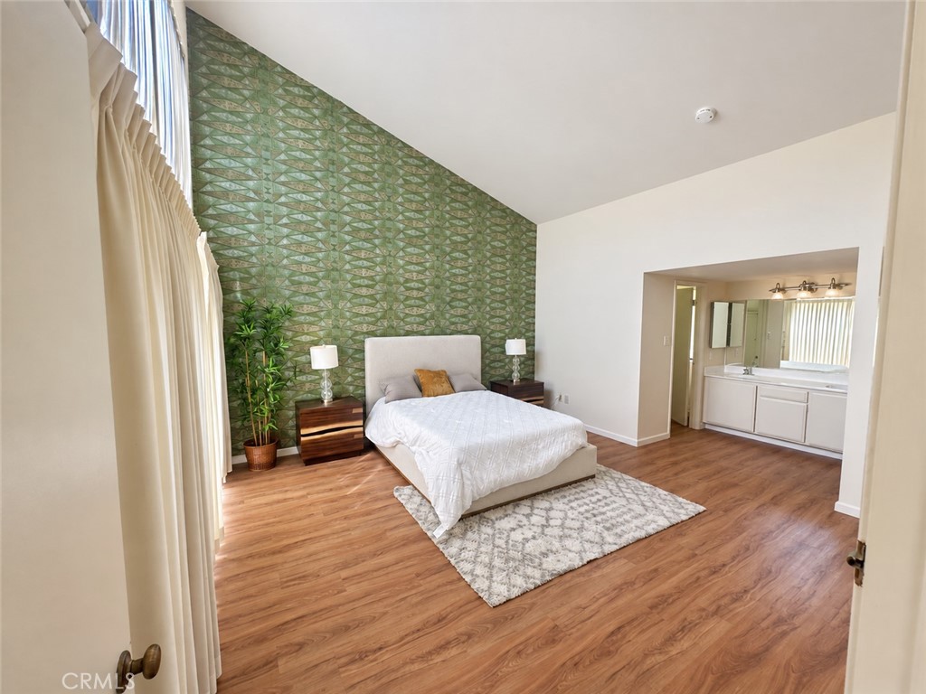 10330 Downey Ave 20 Property Photo 11