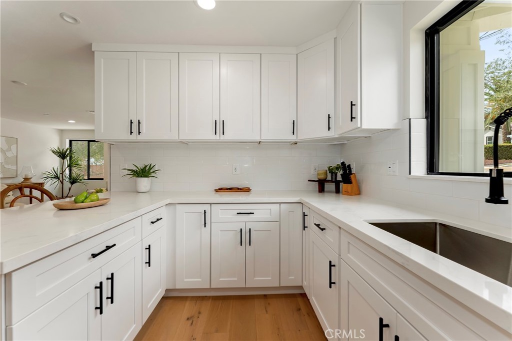 180 W Highland Avenue Property Photo 13