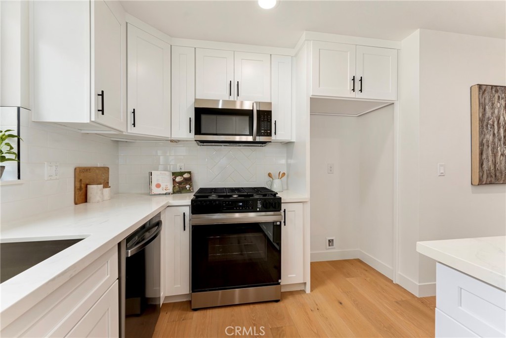 180 W Highland Avenue Property Photo 17