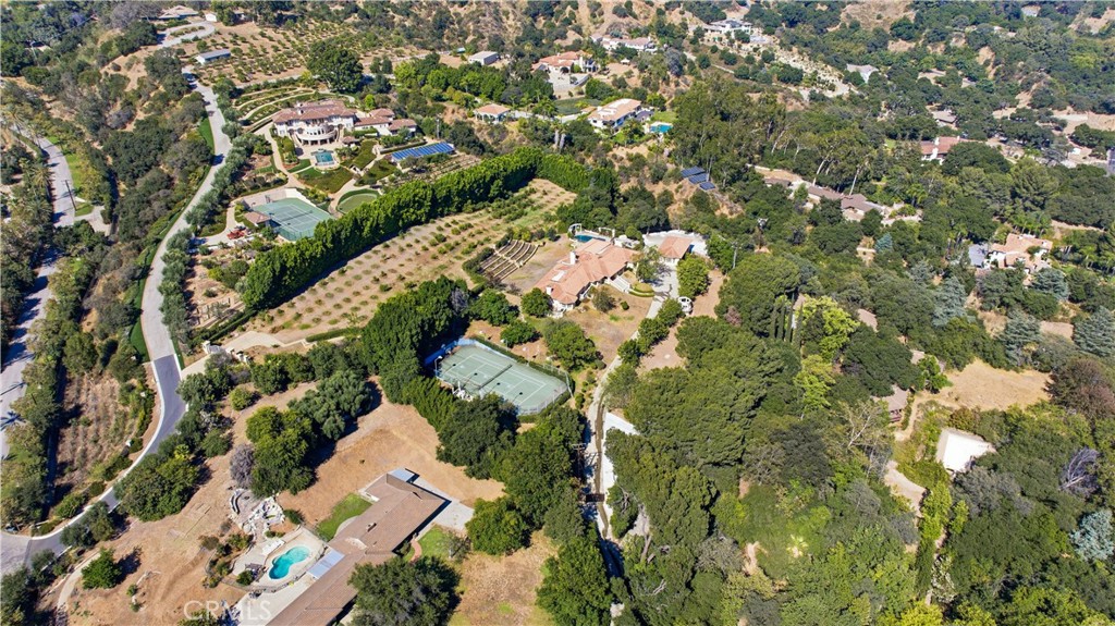 673 Deodar Property Photo 2