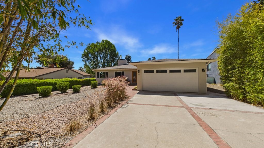 480 E Grandview Property Photo 5