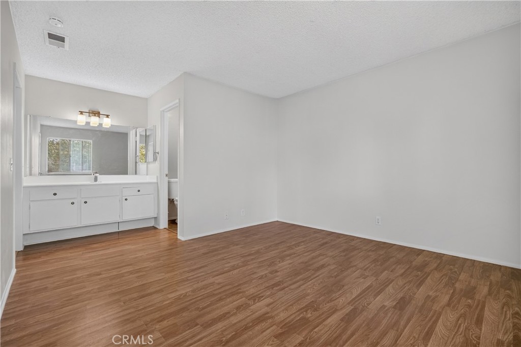 26200 Redlands 148 Property Photo 21