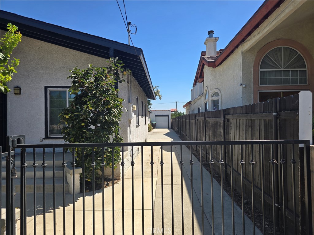 316 Elizabeth Property Photo 25