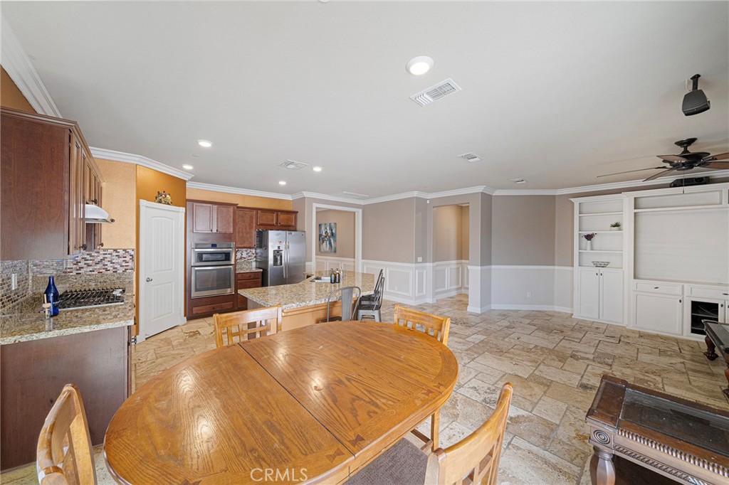 1070 Viscano Court Property Photo 4