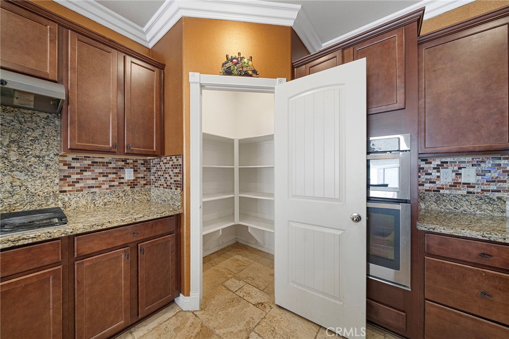 1070 Viscano Court Property Photo 6