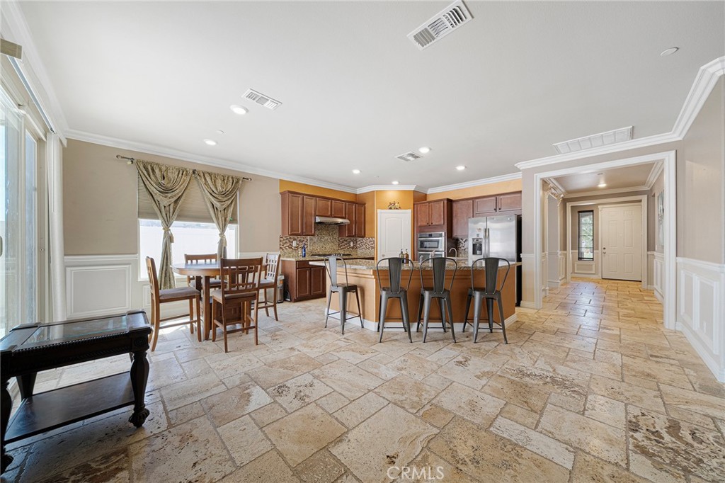 1070 Viscano Court Property Photo 9