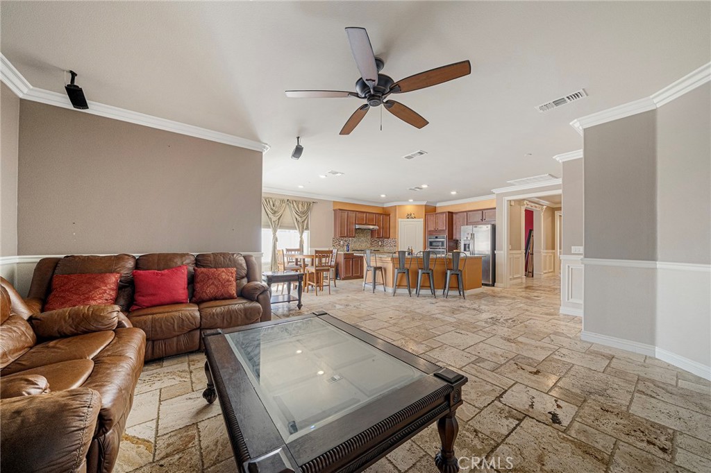 1070 Viscano Court Property Photo 10