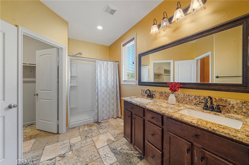 1070 Viscano Court Property Photo 31