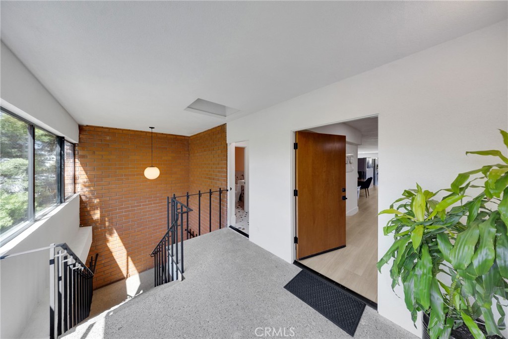910 San Pasqual Street Property Photo 16