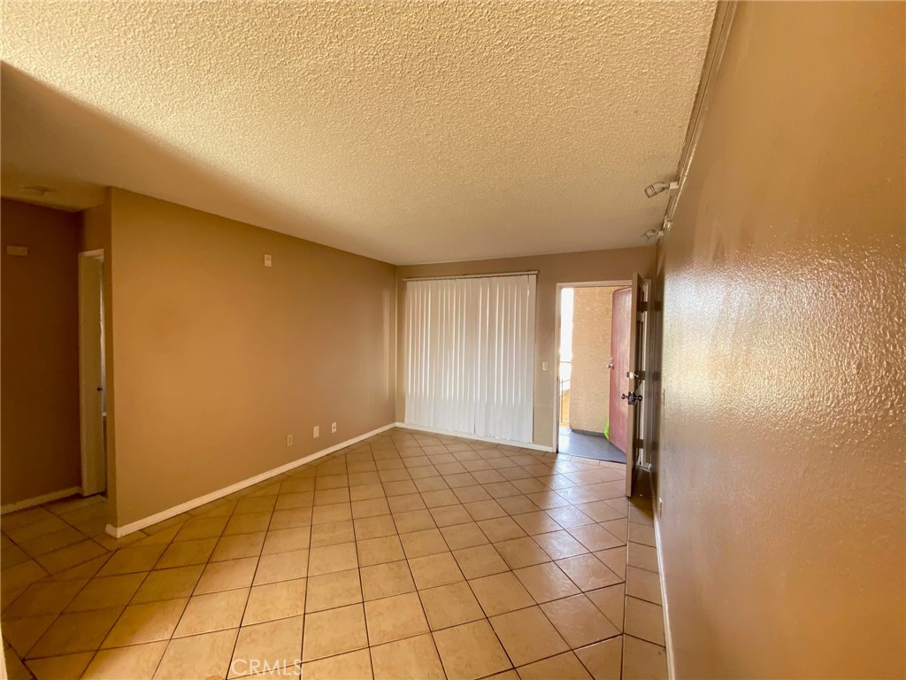 1025 Gaviota Avenue Property Photo 3