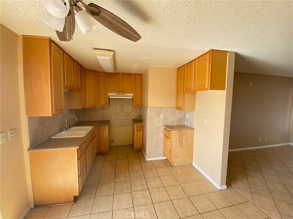 1025 Gaviota Avenue Property Photo 4