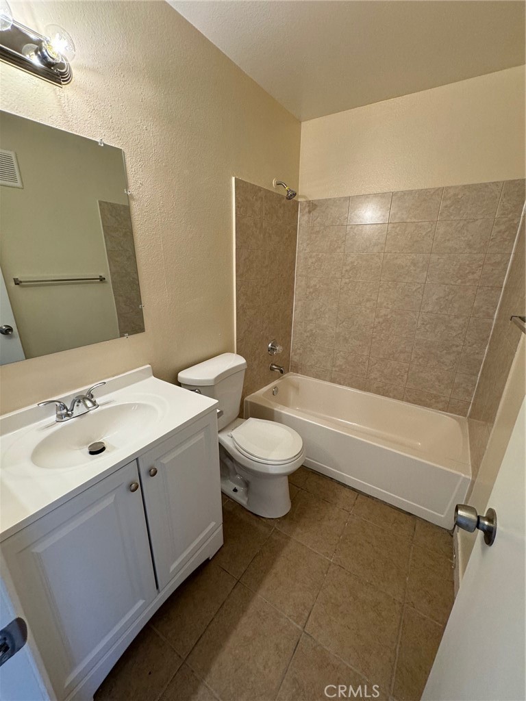 1025 Gaviota Avenue Property Photo 11