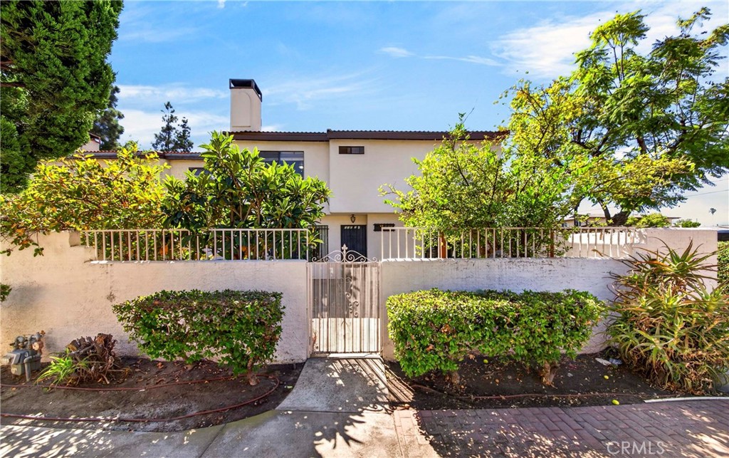 13856 Ramona Parkway Property Photo 1