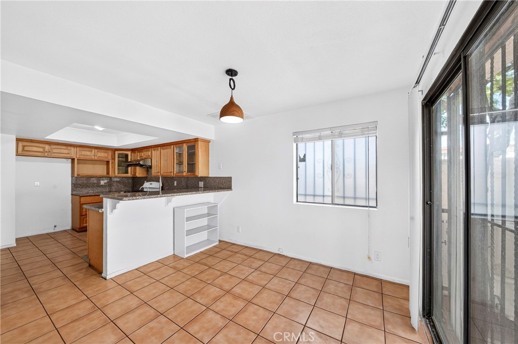 13856 Ramona Parkway Property Photo 9