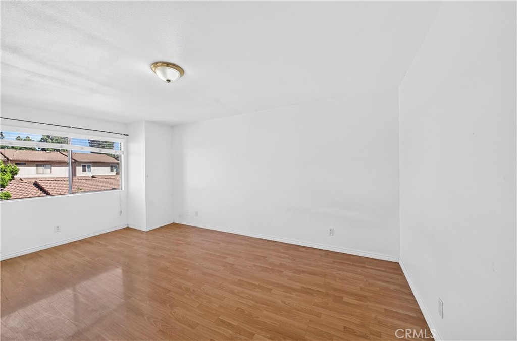 13856 Ramona Parkway Property Photo 12