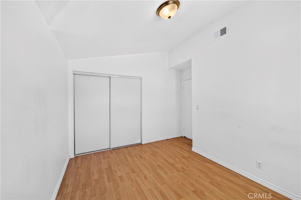 13856 Ramona Parkway Property Photo 17