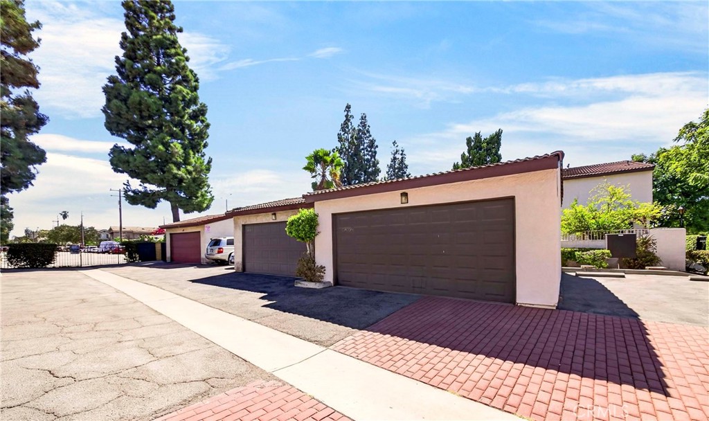 13856 Ramona Parkway Property Photo 25