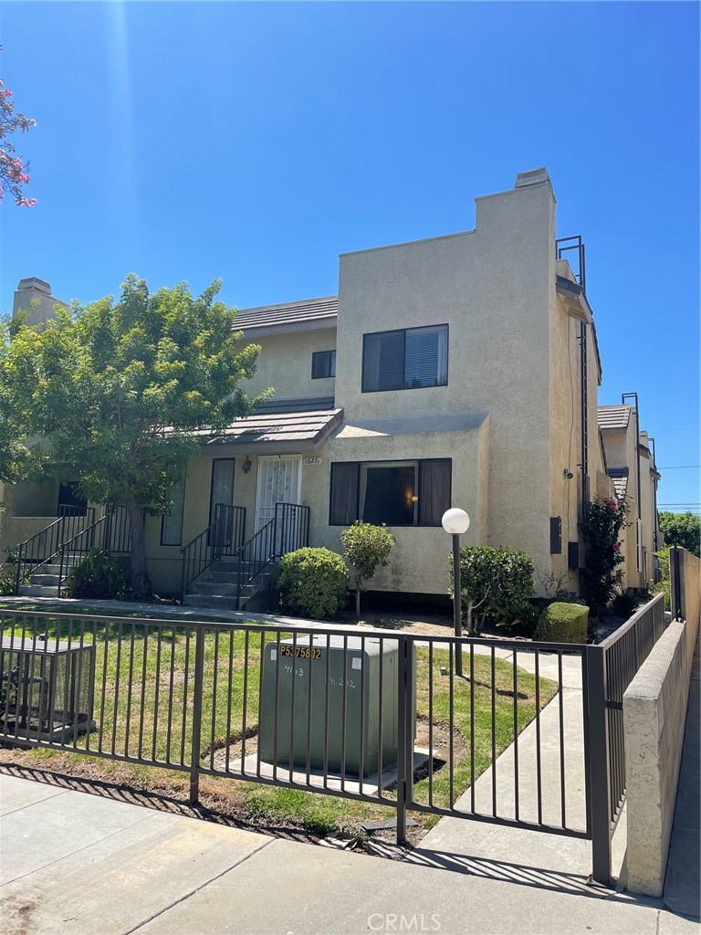 1627 #A S Marengo Avenue A Property Photo 1