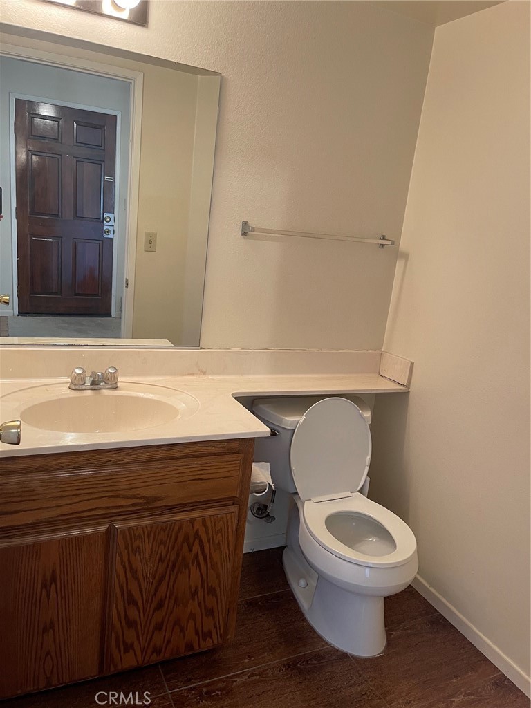 1627 #a S Marengo Avenue A Property Photo 7