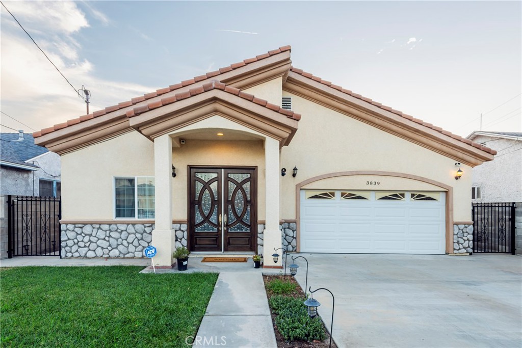 3839 Idaho Property Photo 1