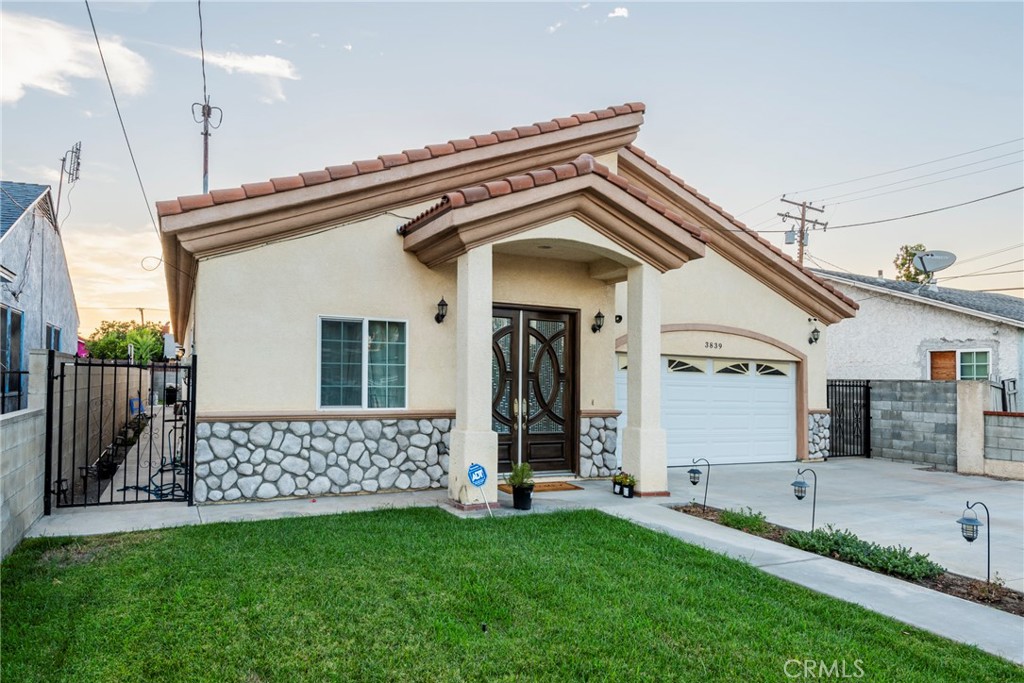 3839 Idaho Property Photo 2