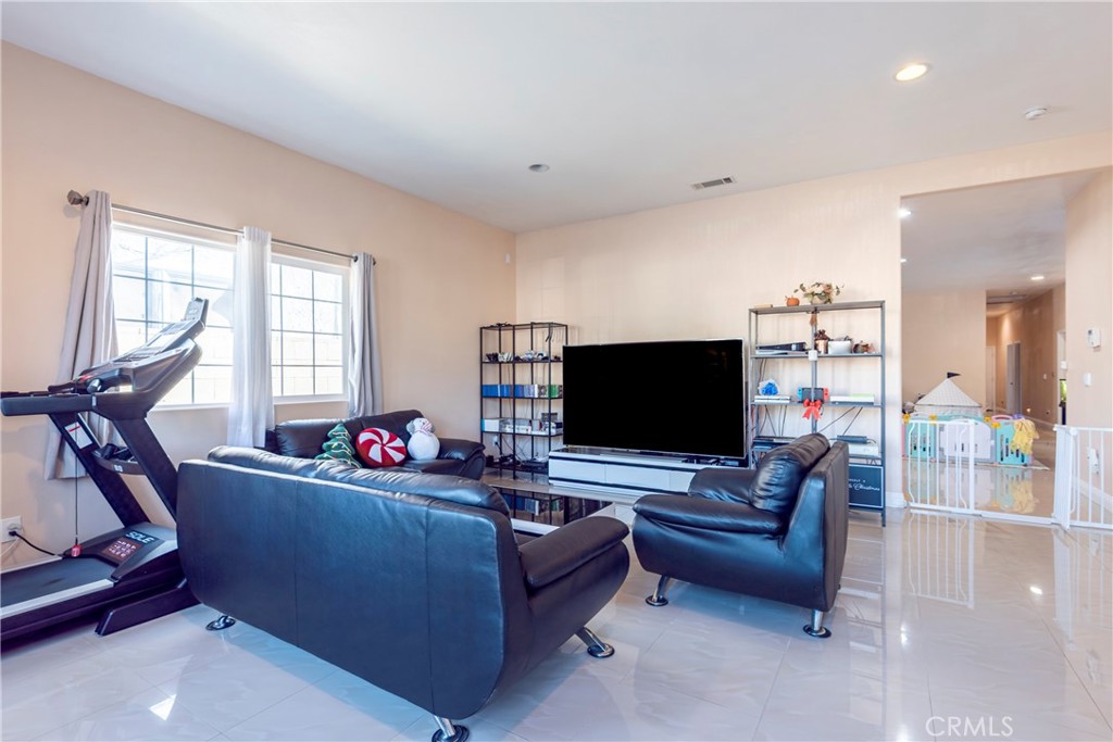3839 Idaho Property Photo 4