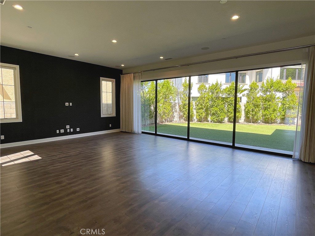 57 Pulsa Property Photo 2